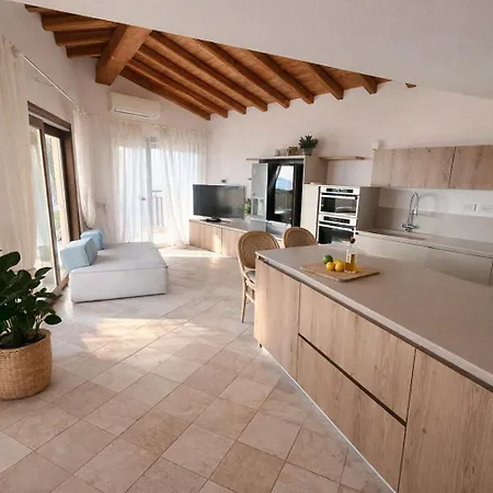 5br With Pool - Steps To Puntaldia *