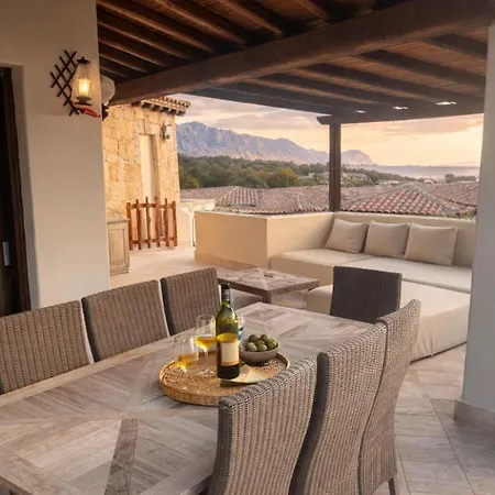 Vila 5br With Pool - Steps To Puntaldia Punta Molara