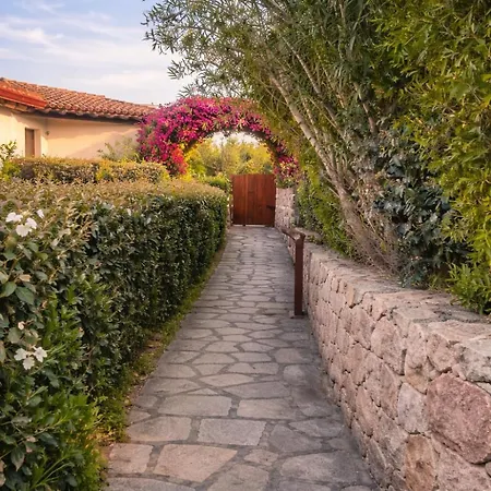 5br With Pool - Steps To Puntaldia