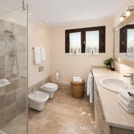 5br With Pool - Steps To Puntaldia
